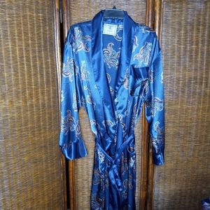Number 1 London Men's Robe and Pajama Set